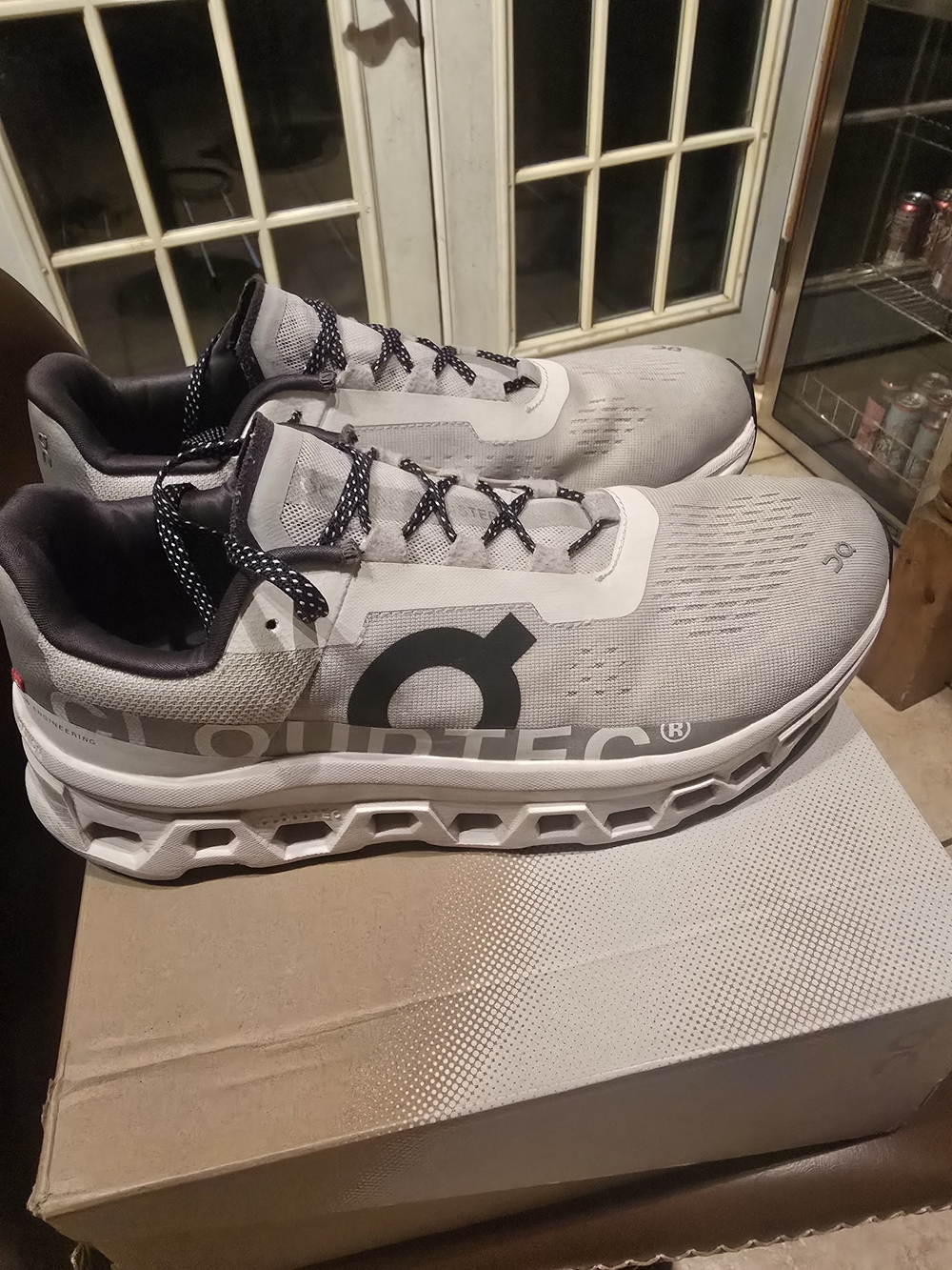 On Running Men’s Light Gray & Black Cloudtec Sneakers